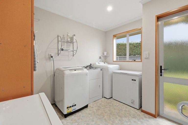 Photo of property in 9 Huntly Road, Outram, 9019