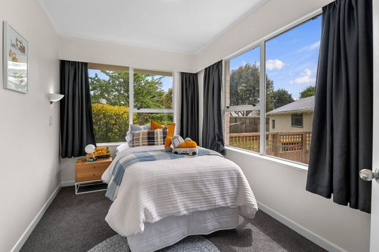 Photo of property in 40 Wharepaina Crescent, Springfield, Rotorua, 3015