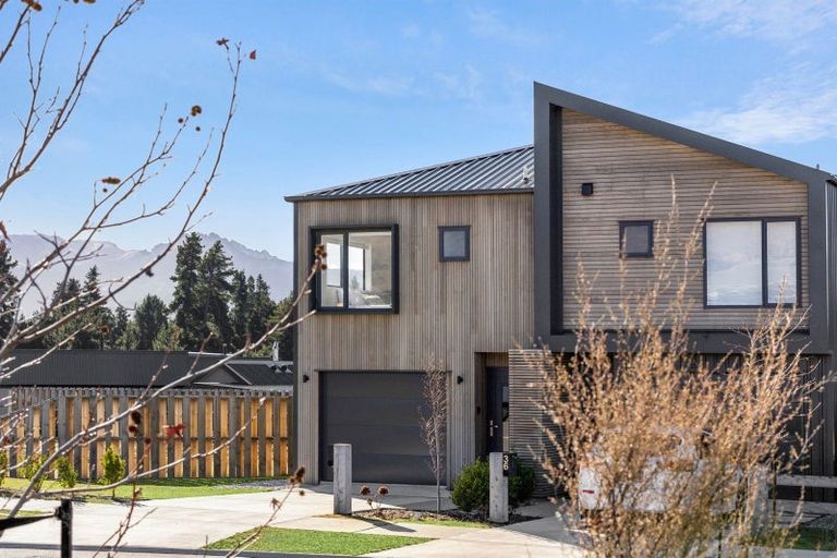 Photo of property in Northlake, 38 Glenavon Green, Wanaka, 9305