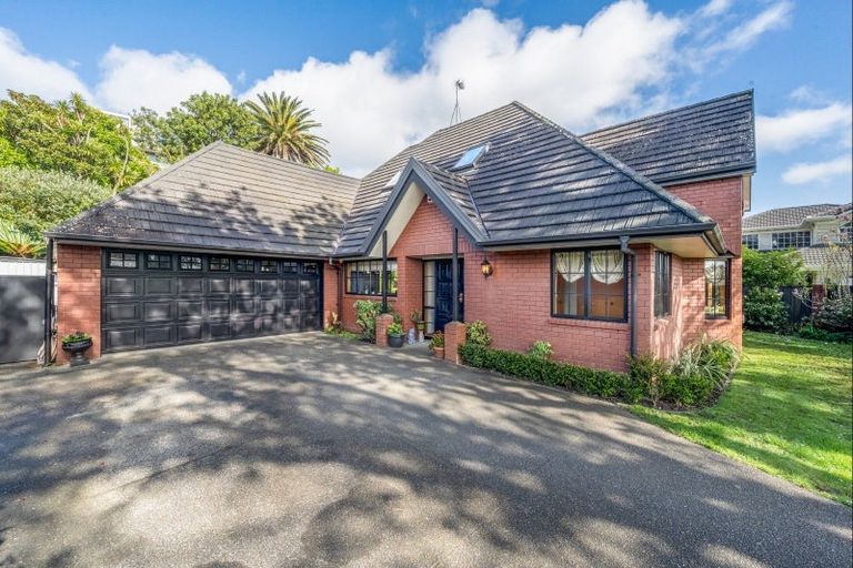 Photo of property in 36 Oakwood Grove, Eastern Beach, Auckland, 2012