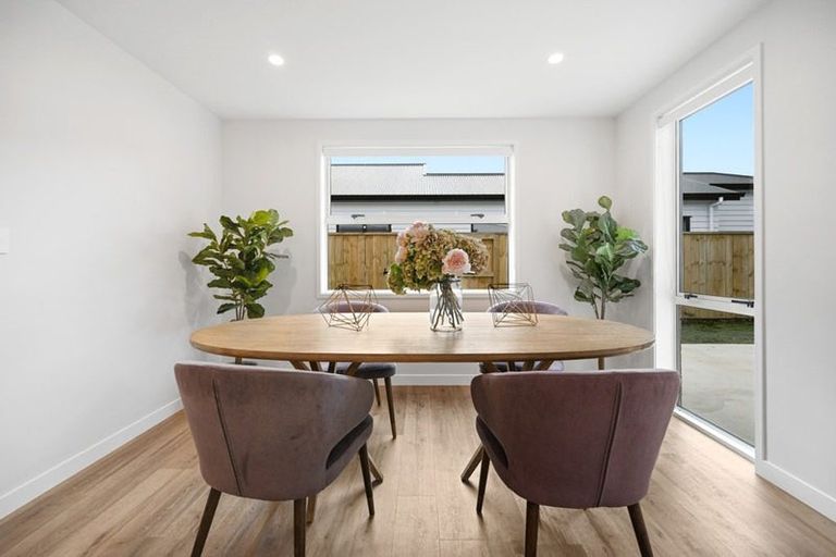 Photo of property in 21 Halo Green, Peacocke, 3206