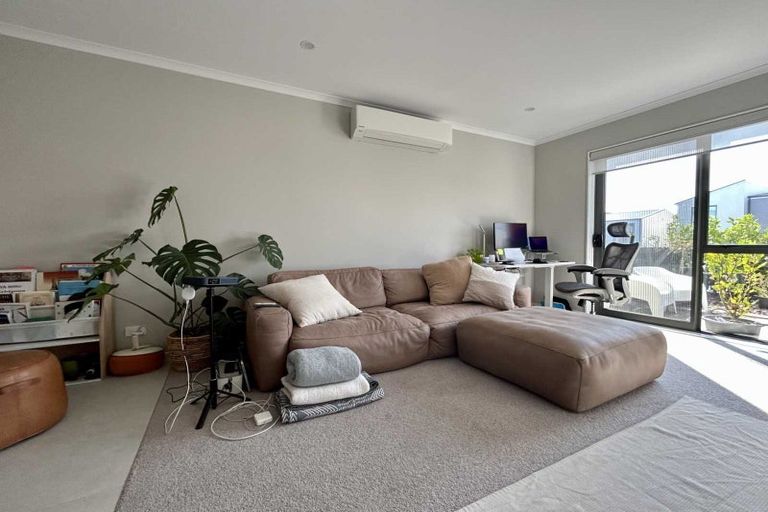 Photo of property in 25 Waenganui Road, Hobsonville, Auckland, 0616