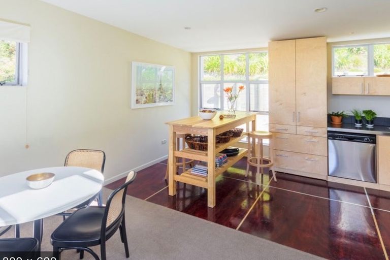 Photo of property in 306u2 Evans Bay Parade, Hataitai, Wellington, 6021