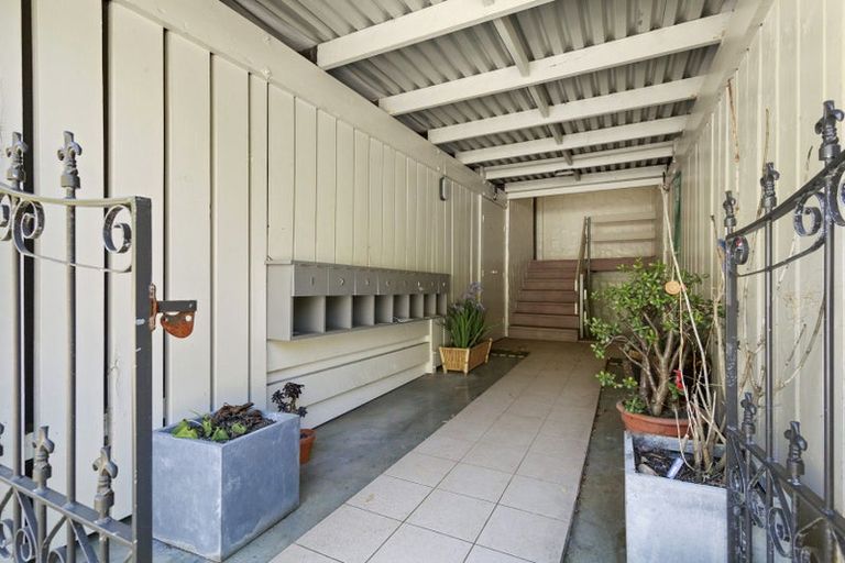 Photo of property in 116f4 Mairangi Road, Wilton, Wellington, 6012