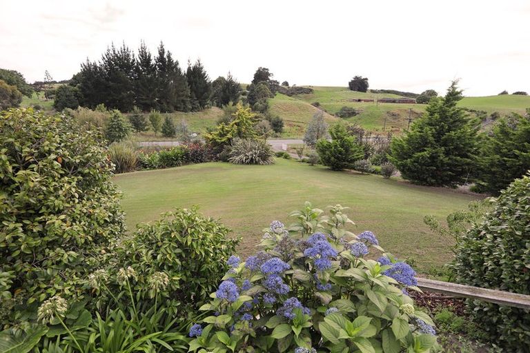 Photo of property in 67 Sandon Road, Feilding, 4702