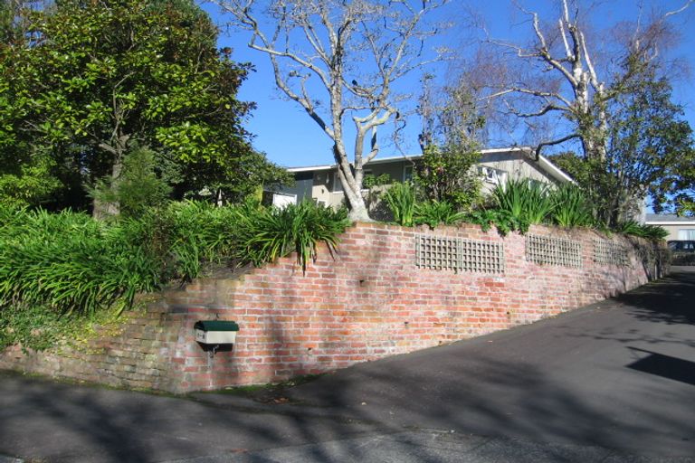Photo of property in 11 Karina Terrace, Roslyn, Palmerston North, 4414