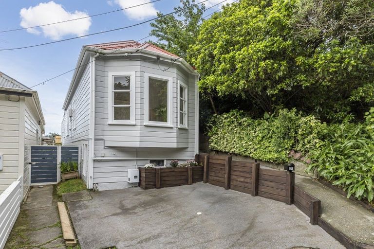 Photo of property in 95 Te Wharepouri Street, Berhampore, Wellington, 6023