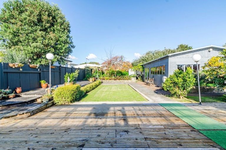 Photo of property in 24 Tawa Crescent, Manurewa, Auckland, 2102