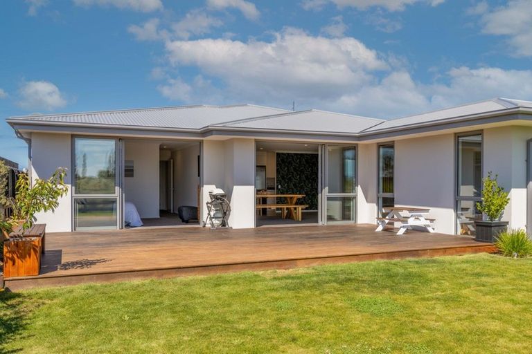 Photo of property in 31 Te Hurunui Drive, Pegasus, 7612