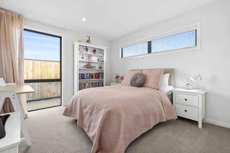 Photo of property in 47 Pounamu Avenue, Albert Town, Wanaka, 9305