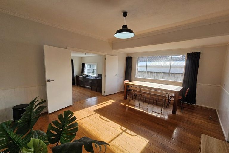 Photo of property in 14 Darnell Street, Fitzroy, New Plymouth, 4312