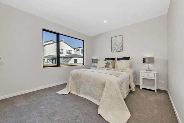 Photo of property in 28 Hearth Street, Flat Bush, 2019
