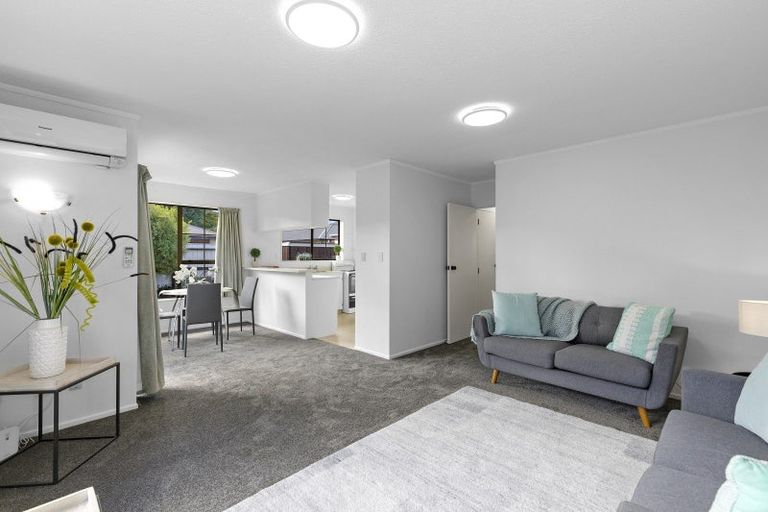 Photo of property in 59f2- Kowhai Avenue, Ebdentown, Upper Hutt, 5018