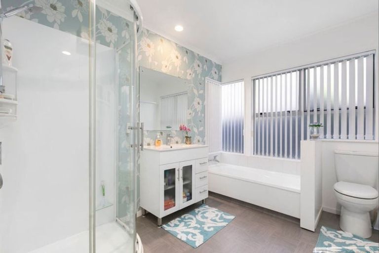 Photo of property in 304 Otumoetai Road, Otumoetai, Tauranga, 3110