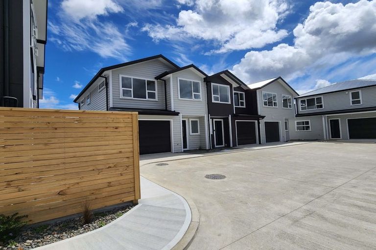 Photo of property in 2/41 Main Road, Wainuiomata, Lower Hutt, 5014