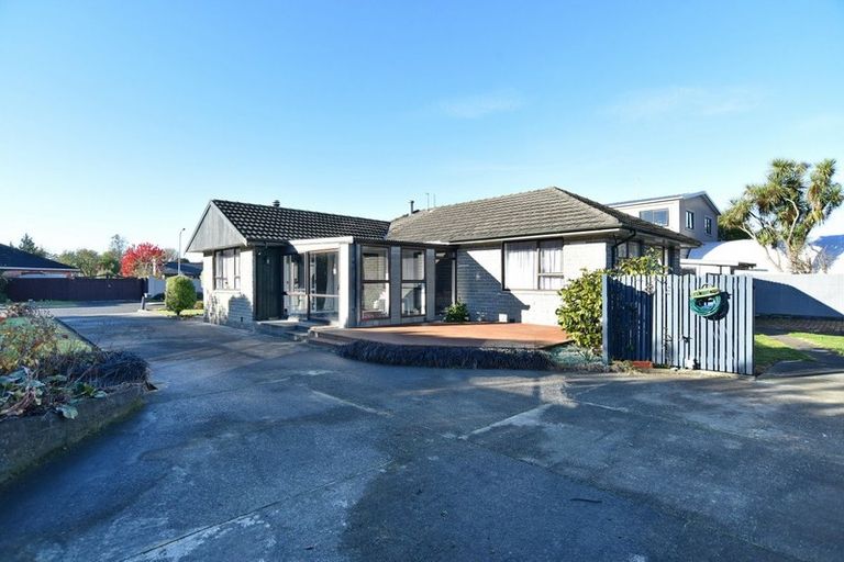 Photo of property in 5 Eders Road, Woodend, 7610