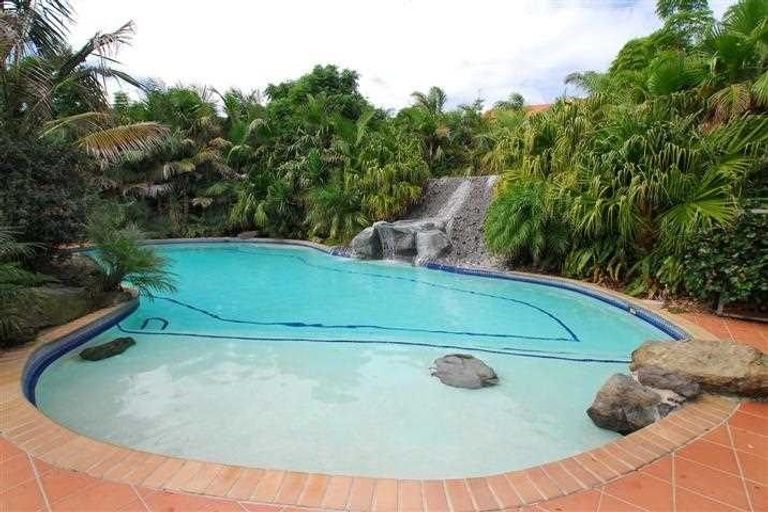 Photo of property in Santa Rosa, 1/340 Gulf Harbour Drive, Gulf Harbour, Whangaparaoa, 0930