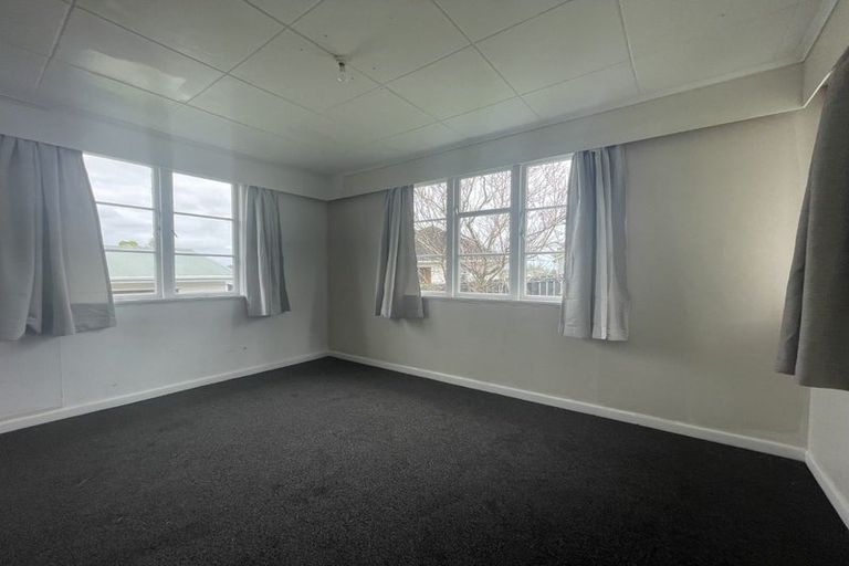 Photo of property in 10 Igloo Place, Red Hill, Papakura, 2110