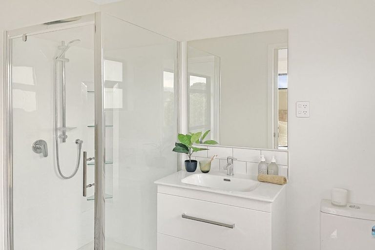 Photo of property in 12 Te Ara O Motutawa, Avalon, Lower Hutt, 5011