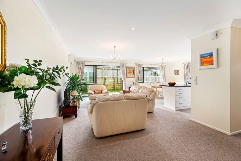 Photo of property in 72 Staithes Drive North, Whitby, Porirua, 5024