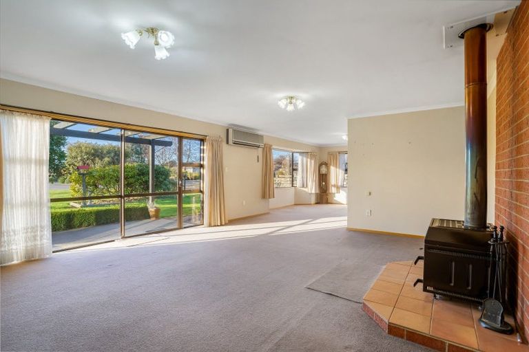 Photo of property in 35 Anne Street, Winton, 9720