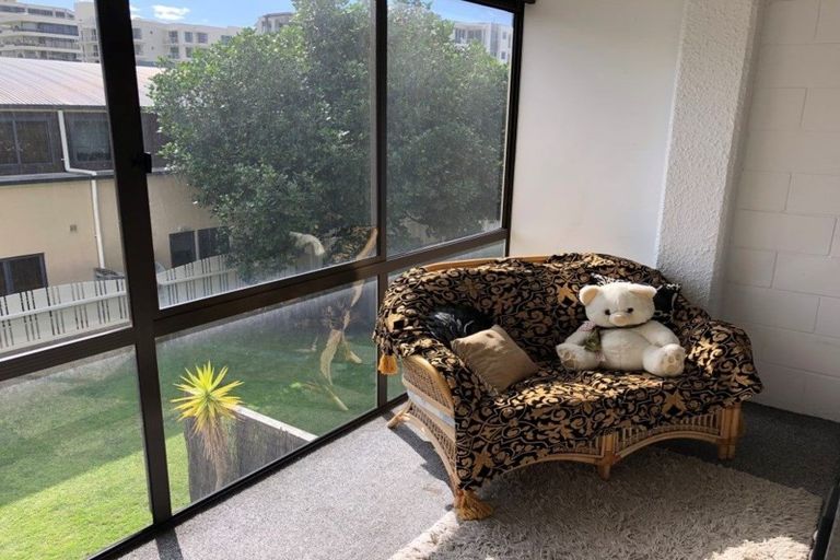 Photo of property in 40 Maunganui Road, Mount Maunganui, 3116
