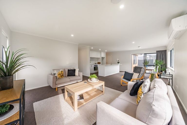 Photo of property in 34 Castletown Street, Wallaceville, Upper Hutt, 5018