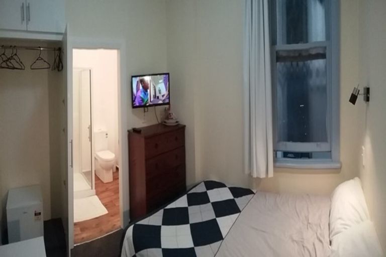 Photo of property in Carillion/the Knoll, 33 Thompson Street, Mount Cook, Wellington, 6011