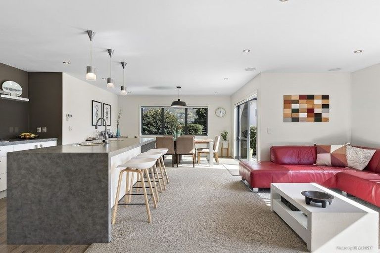 Photo of property in 22 Cresswell Place, Johnsonville, Wellington, 6037