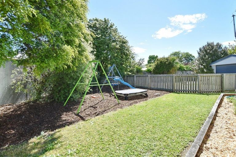 Photo of property in 27 Parkhouse Drive, Rangiora, 7400