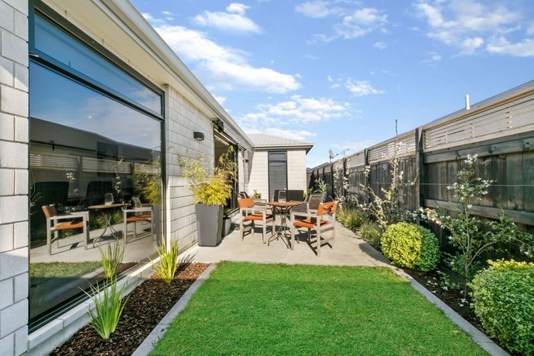 Photo of property in 41 Franks Way, Papamoa Beach, Papamoa, 3118