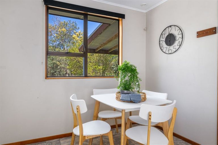 Photo of property in 80 Hawkesbury Road, Hawkesbury, Blenheim, 7272
