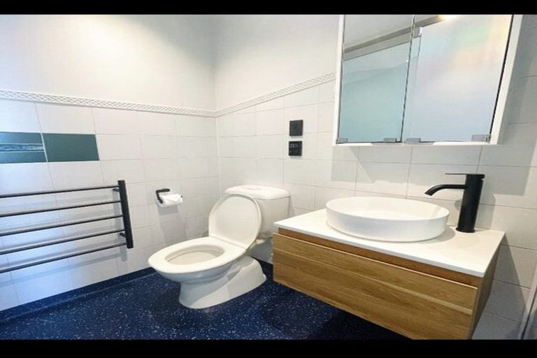 Photo of property in Qba Apartments, 51 Webb Street, Mount Cook, Wellington, 6011