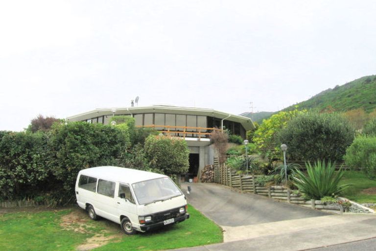 Photo of property in 7 Mohua Street, Waikanae, 5036