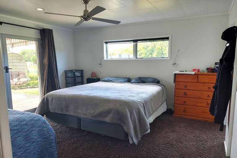 Photo of property in 104 Victoria Avenue, Waiuku, 2123