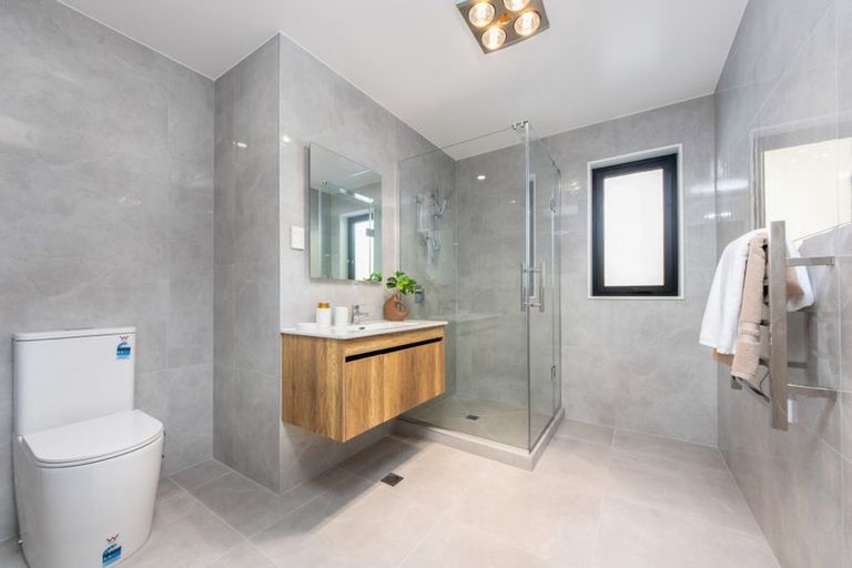 Photo of property in 6 Kiekie Street, Westgate, 0814