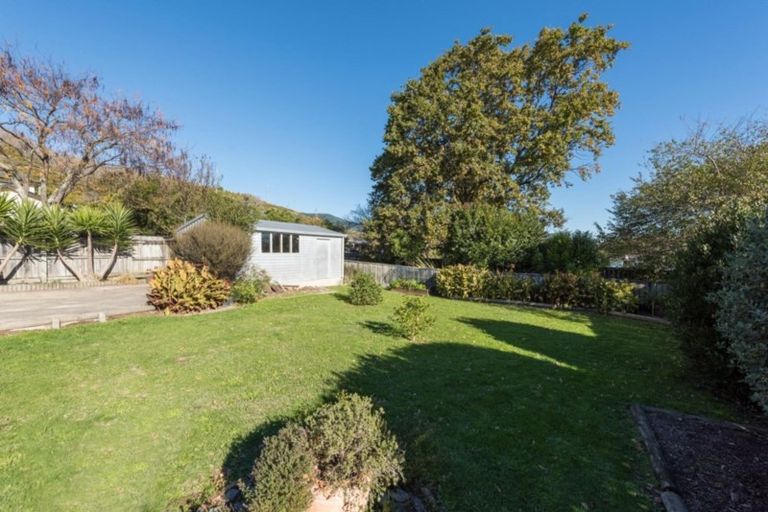 Photo of property in 8 Kauri Street, Stoke, Nelson, 7011