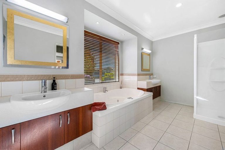 Photo of property in 9 Gibbs Drive, Woodend, 7610