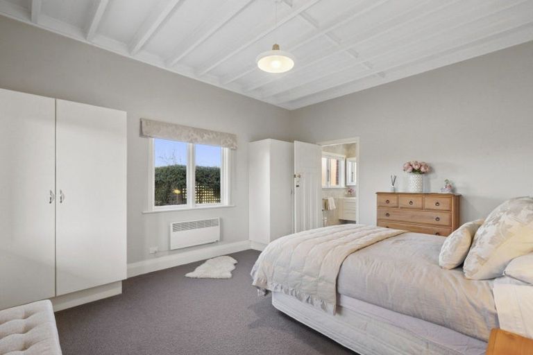 Photo of property in 370 Bay View Road, Saint Clair, Dunedin, 9012