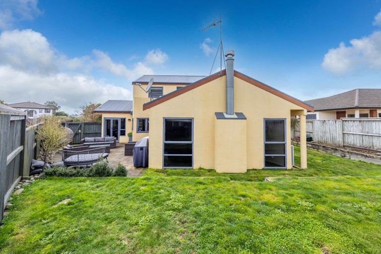 Photo of property in 52 Keswick Crescent, Huntington, Hamilton, 3210