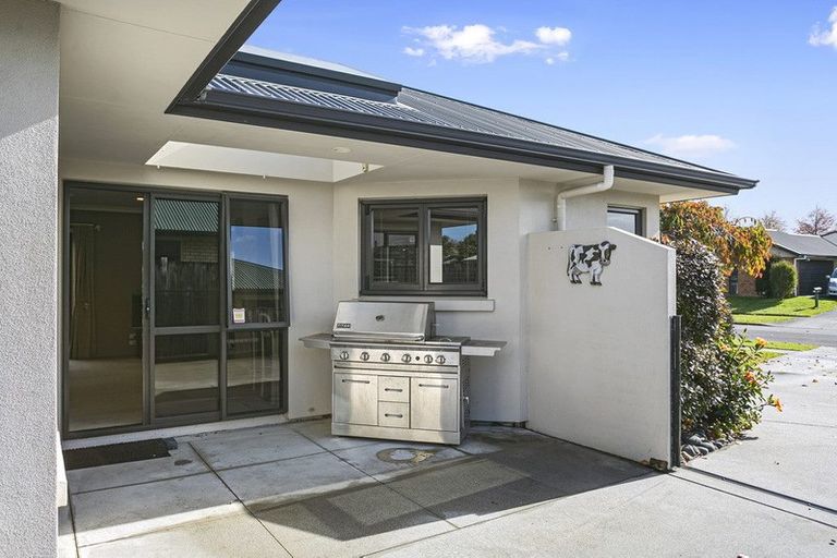 Photo of property in 9 Mirbeck Avenue, Cambridge, 3434