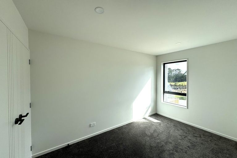 Photo of property in 163 Henwood Road, Westgate, 0814