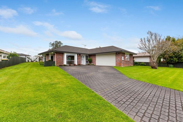 Photo of property in 166 Queen Street, Waiuku, 2123