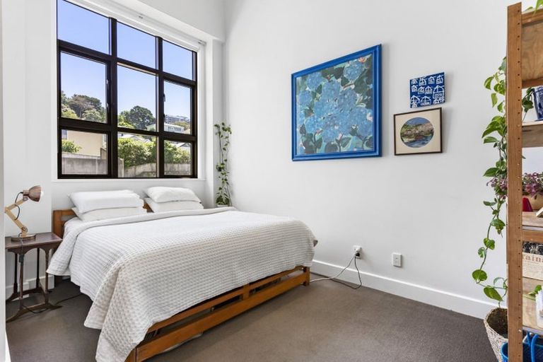 Photo of property in Augusta Apartments, 9/254 Willis Street, Te Aro, Wellington, 6011