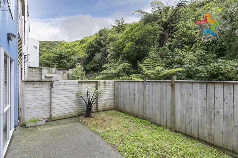 Photo of property in 44 Saddleback Grove, Karori, Wellington, 6012