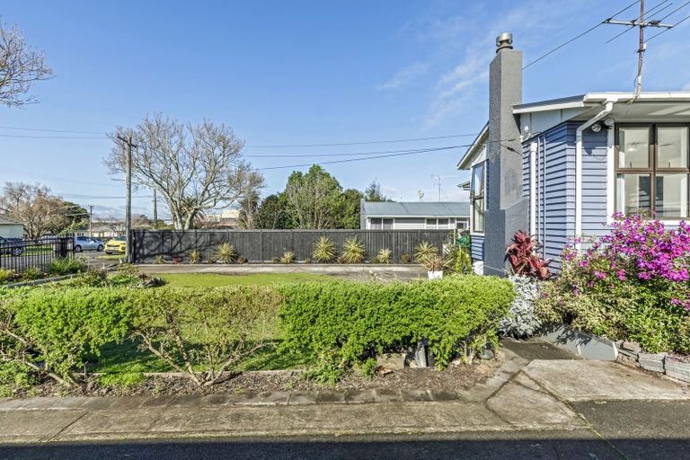 Photo of property in 43 Margaret Road, Papatoetoe, Auckland, 2025