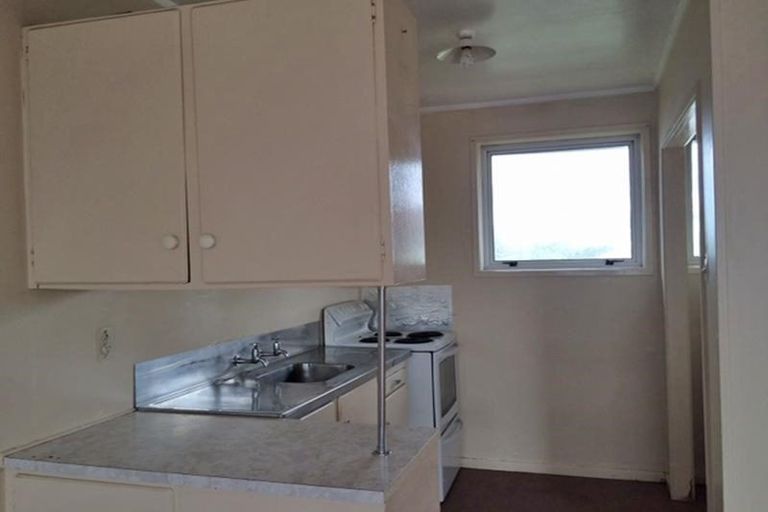 Photo of property in 10/90 Kenderdine Road, Papatoetoe, Auckland, 2025