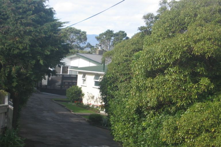 Photo of property in 3 Martin Grove, Normandale, Lower Hutt, 5010