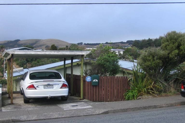 Photo of property in 4 Mark Avenue, Paparangi, Wellington, 6037