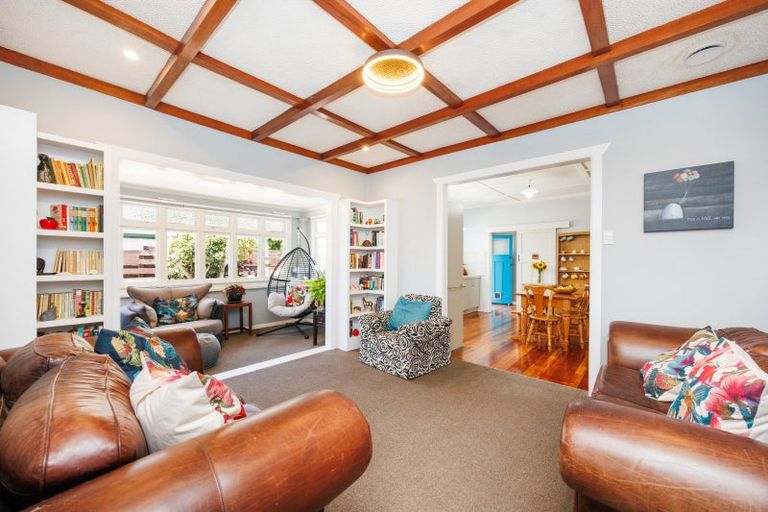 Photo of property in 462 Featherston Street, Palmerston North, 4414
